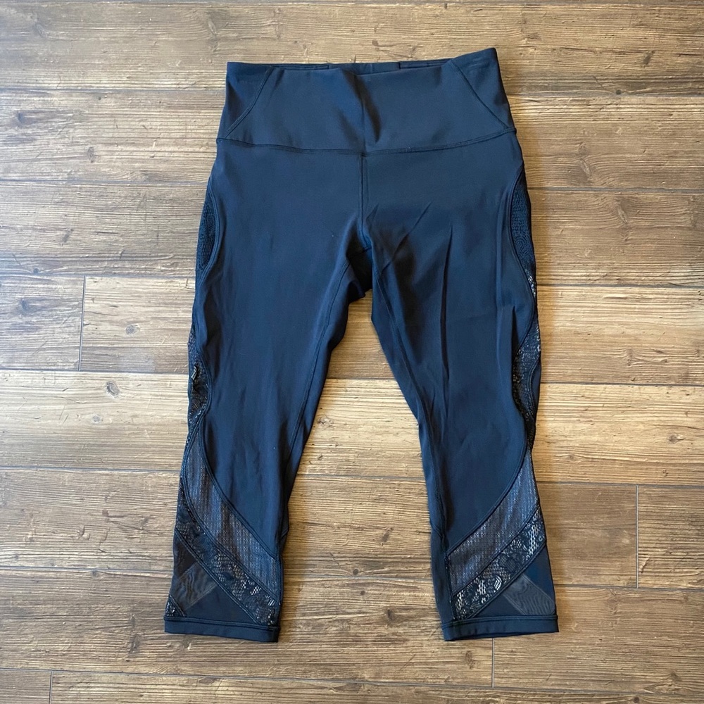 Lululemon cropped tights - Picture 2 of 5